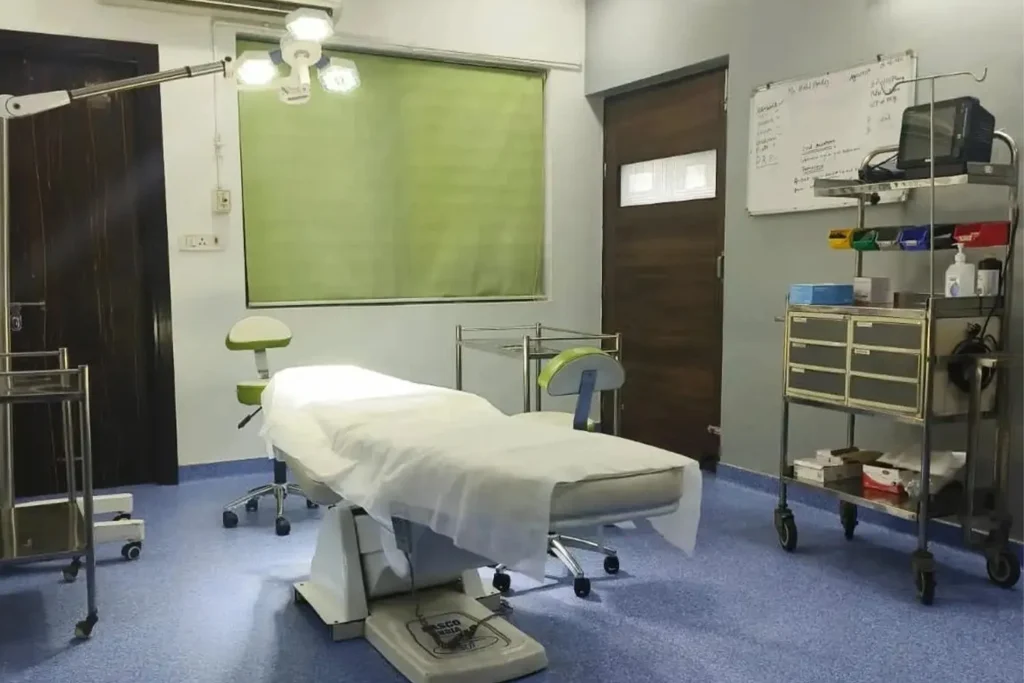 Operating theater of Saraswat Hospital for hair transplant of International patients